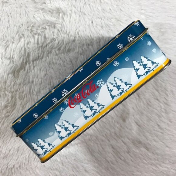 NWOT Coca Cola 'Santa Reindeer Elf' 1000pc Puzzle in Collectible Tin - Picture 7 of 10